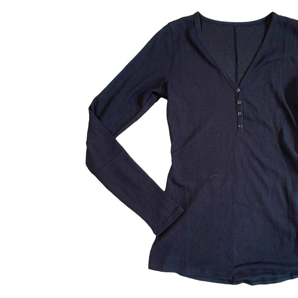 Lululemon Close Call Black Thermal Henley Long Sleeve Small 4/6 - Picture 5 of 10